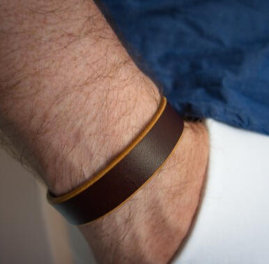 Full Grain Leather Bracelet | Chestnut Brown Classic 16mm | Made to Measure UK Artisan Full Grain Leather Bracelet | Chestnut Brown Classic 16mm | Made to Measure UK Artisan